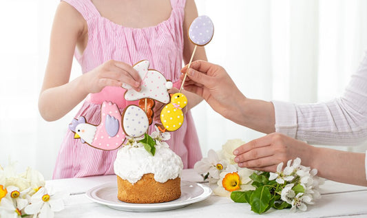 Custom Easter Cake Decorating