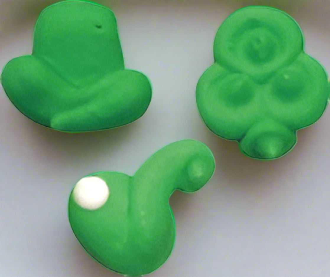 Edible, St. Pat's Royal Icing Charms Assortment - Size: 1/2", 400 pieces