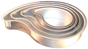 Comma Baking Pan - Aluminum - 10" X 3"