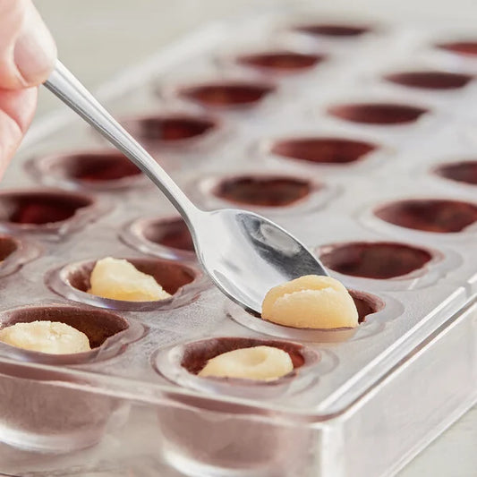Professional Easter Baking Tools: From Piping Bags to Nozzles, Create Perfect Cakes This Season