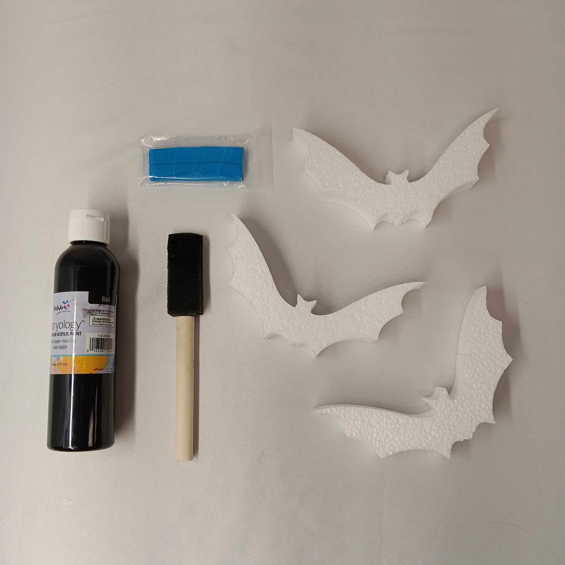 How to Use Foam Bat Kits for Parties | Oasis Supply