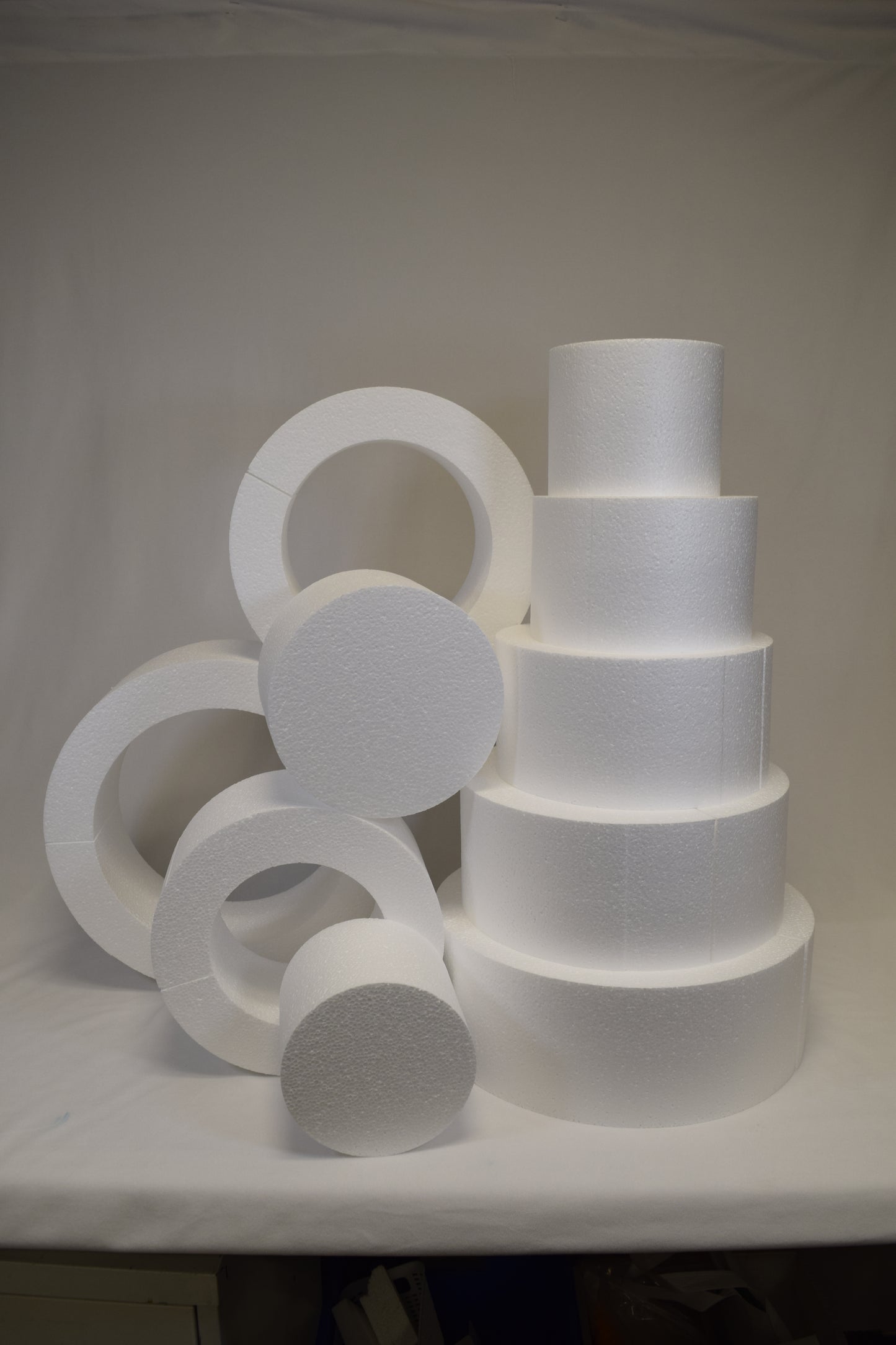 Round Styrofoam Cake Dummy Various Sizes