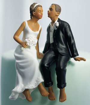 Whimsical Ethnic Couple "Just One Kiss", S7085, Size: 5" x 4" 3"