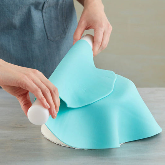 Karolyn's Favorite Marshmallow Fondant (Free Recipe)