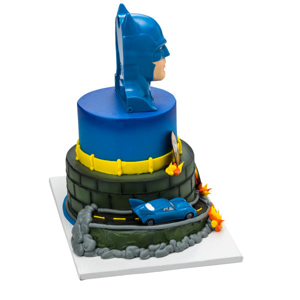 Batman™ To the Rescue Cake Set